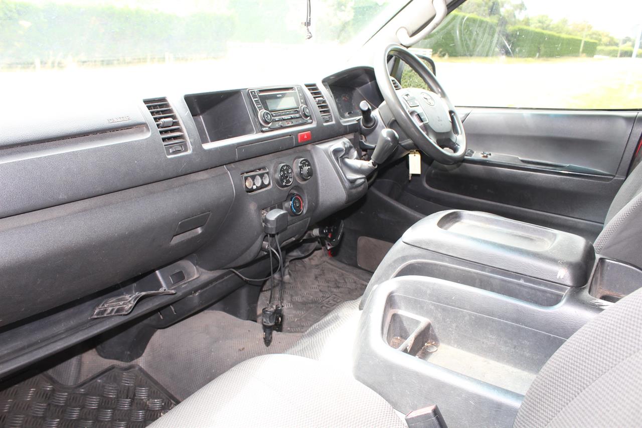 2015 Toyota Hiace