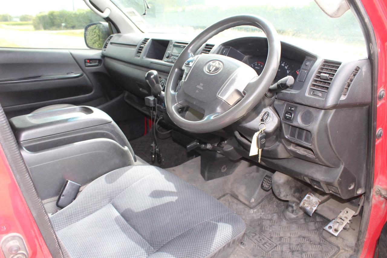 2015 Toyota Hiace