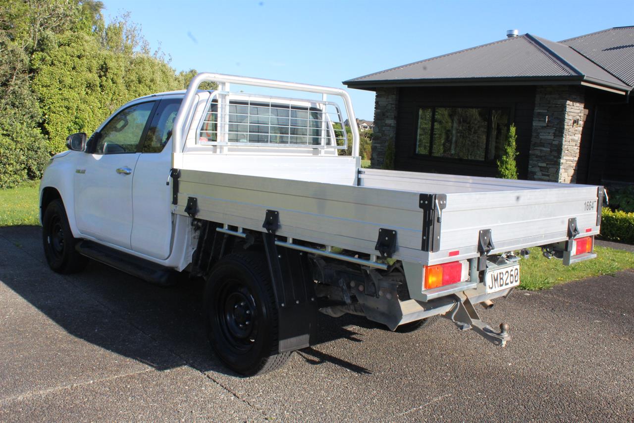 2015 Toyota Hilux