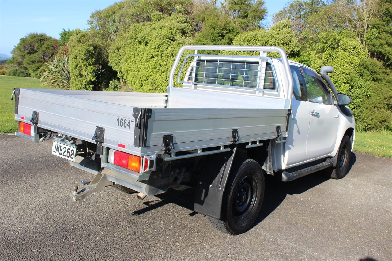 2015 Toyota Hilux