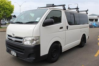 2013 Toyota Hiace - Thumbnail